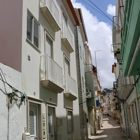 Cantinho Apartment *